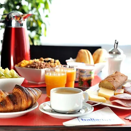 Otel Pont Rouge ,