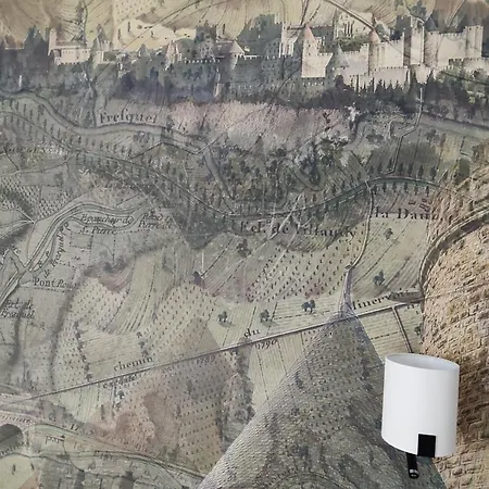 Pont Rouge , 3* 卡尔卡松