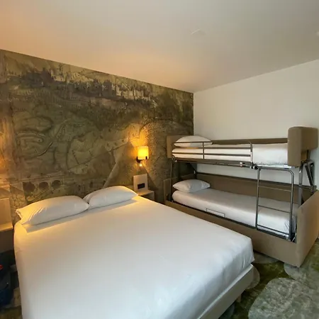 Pont Rouge , 卡尔卡松