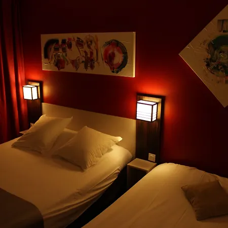 Pont Rouge , Hotell