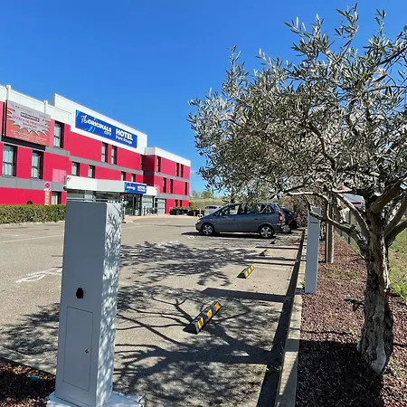 Pont Rouge , Hotel 3*