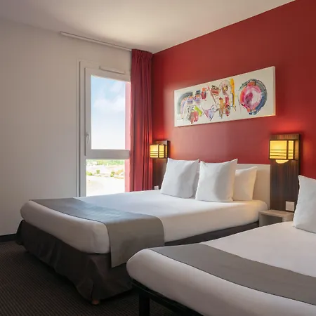 Pont Rouge , Hotell 3*
