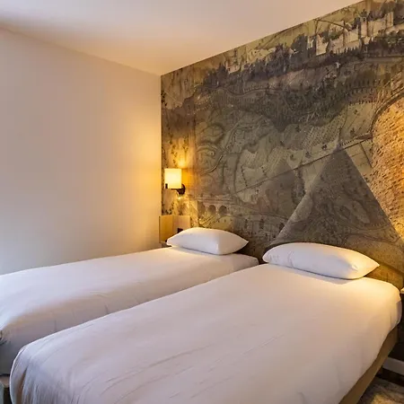 Otel Pont Rouge , 3*