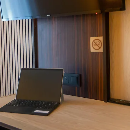 Pont Rouge , Carcasona