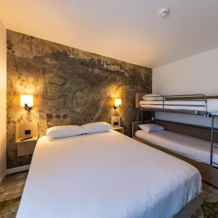 Pont Rouge , 3* Carcassonne