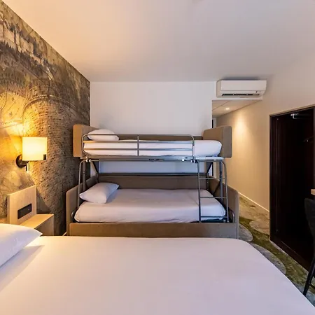 Hotell Pont Rouge ,