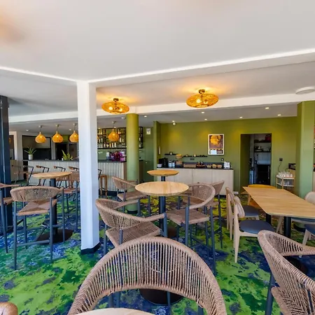Hotell Pont Rouge ,