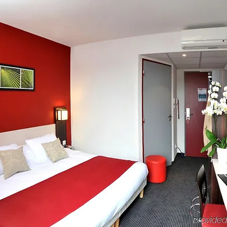 Hotel Pont Rouge ,