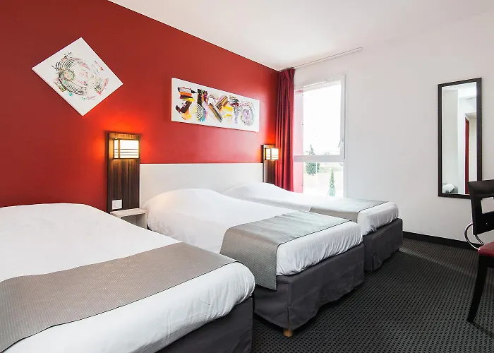 Hotel Pont Rouge , 3*