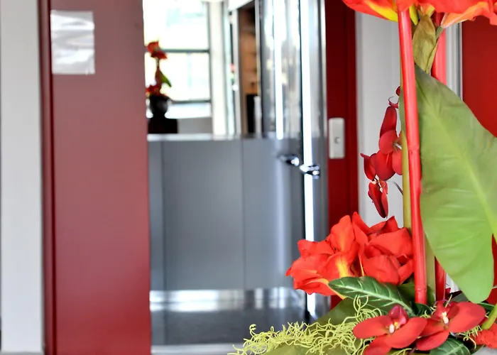 Hotel The Originals City, Pont Rouge 3*