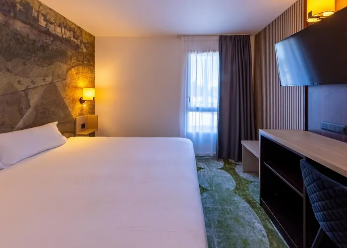 The Originals City, Pont Rouge Hotel 3*