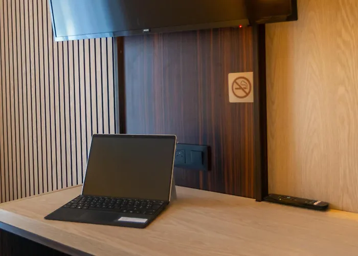 Pont Rouge , Carcassonne