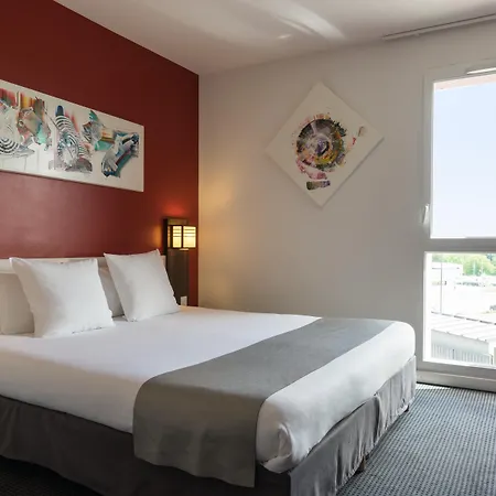 Pont Rouge , 3* カルカソンヌ