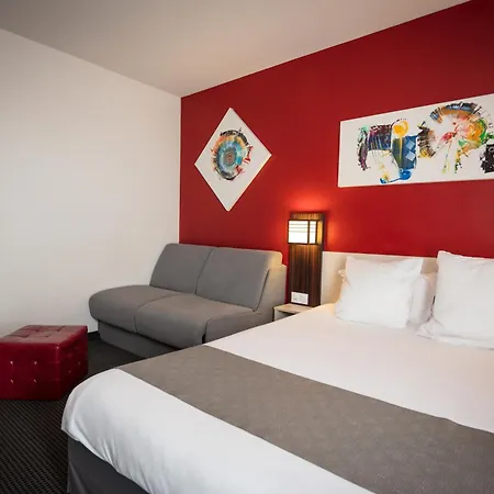 Pont Rouge , Otel 3*