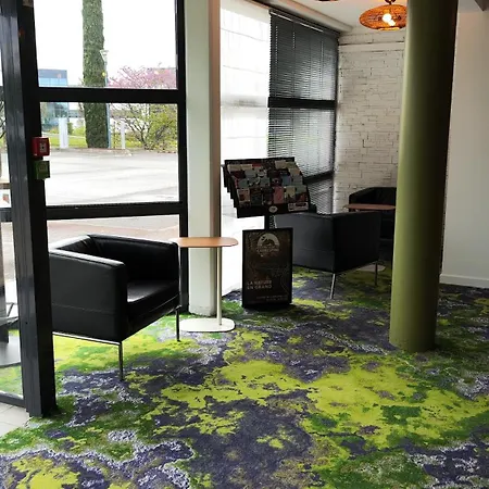 Pont Rouge , Otel 3*