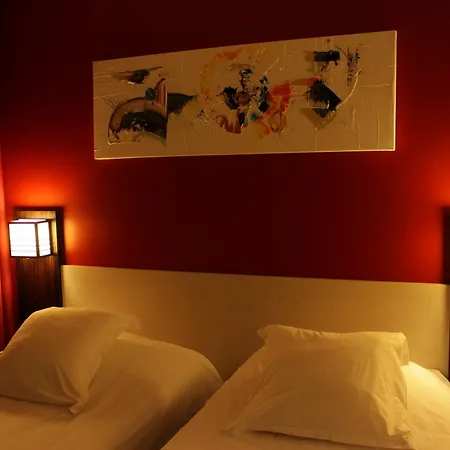 ホテル Pont Rouge , 3*