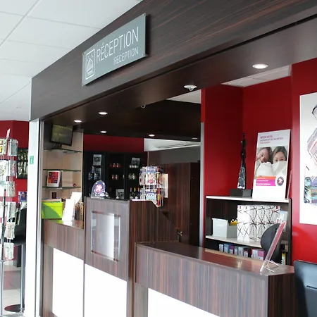 Pont Rouge , Otel 3*